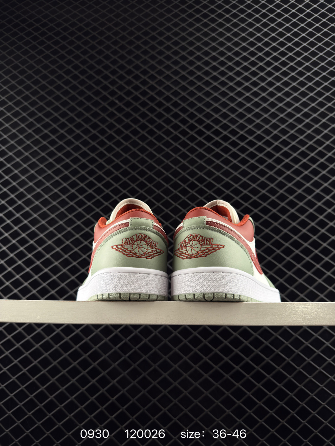 Nike Wmns Air Jordan 1 Low GS”Team Gold“